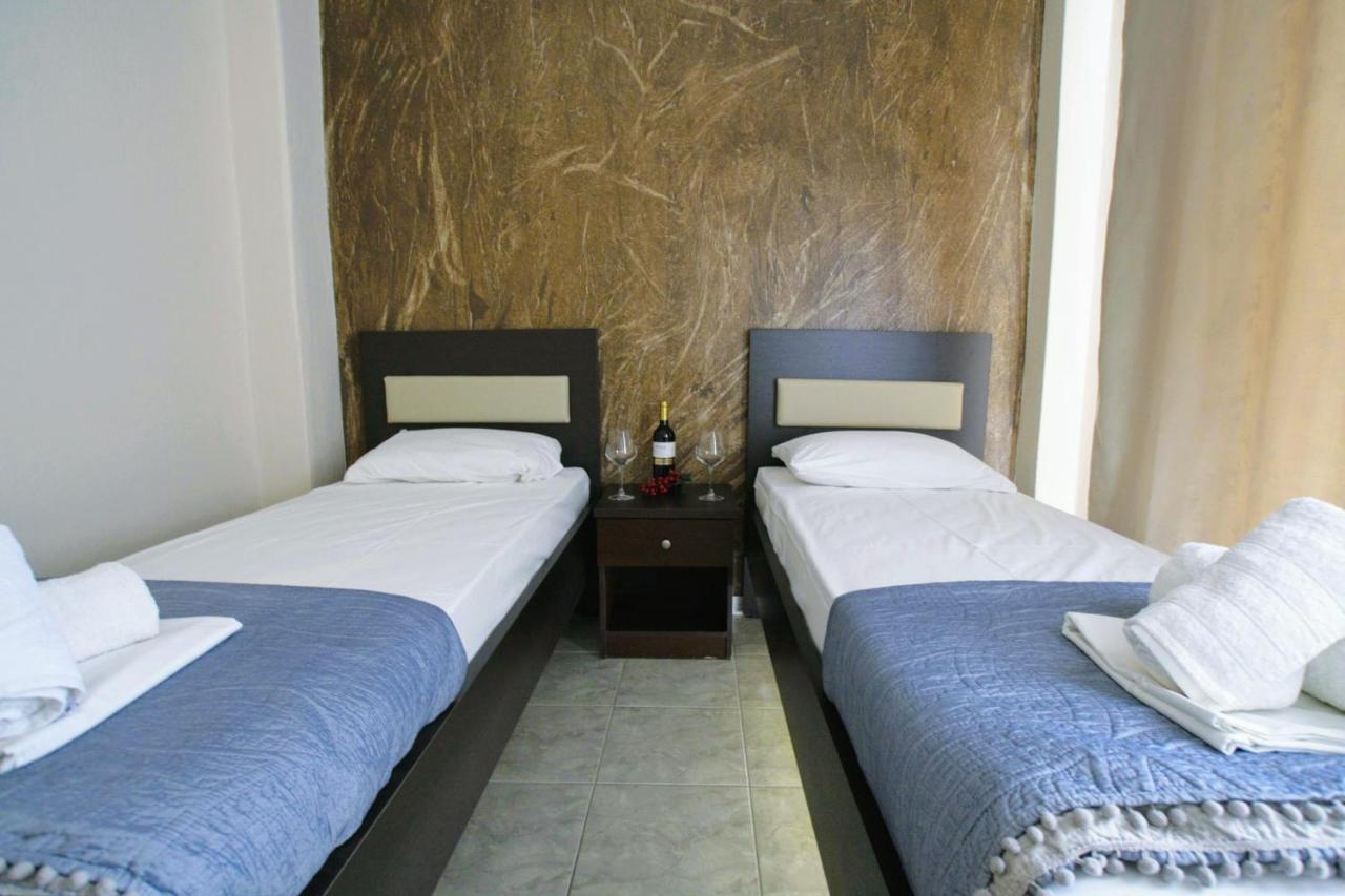 Ldg Rooms Olympic Beach Exterior photo